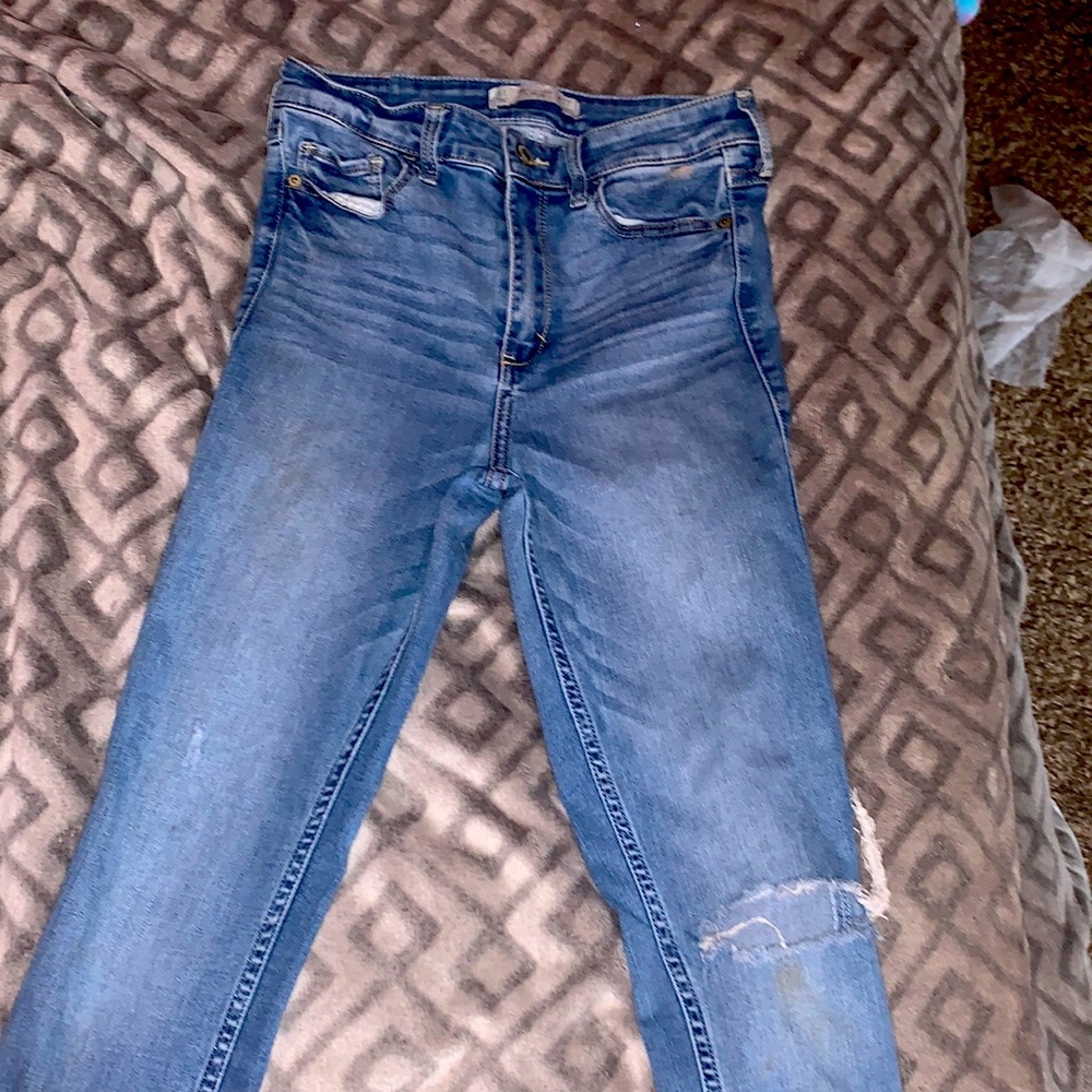 Blue skinny jeans